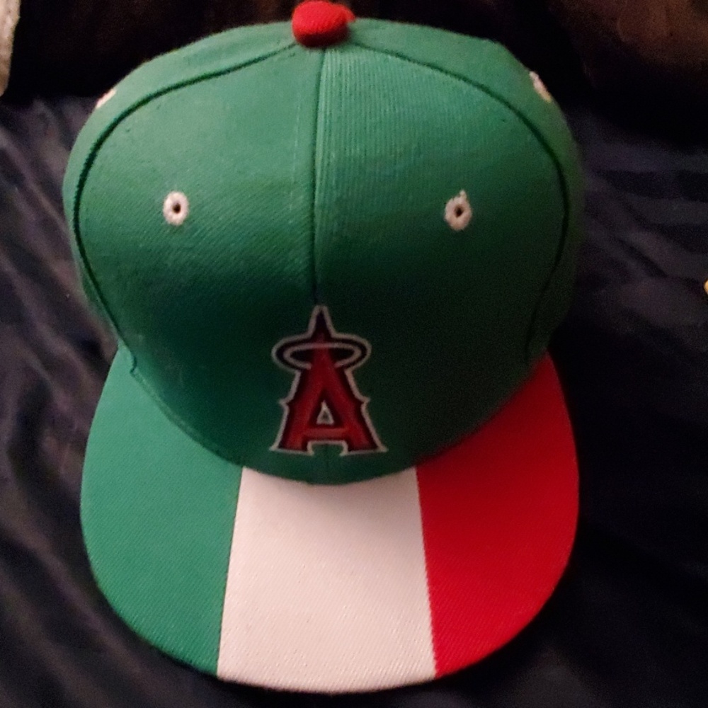 L A ANGELS ITALY HAT